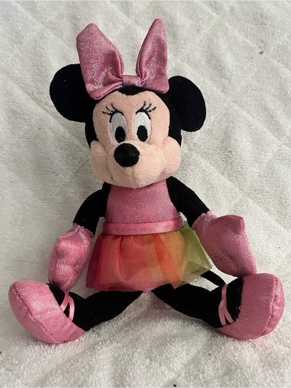 Disney Minnie Mouse Plush - Pink Bow, Pink Outfit & Rainbow Tutu H53